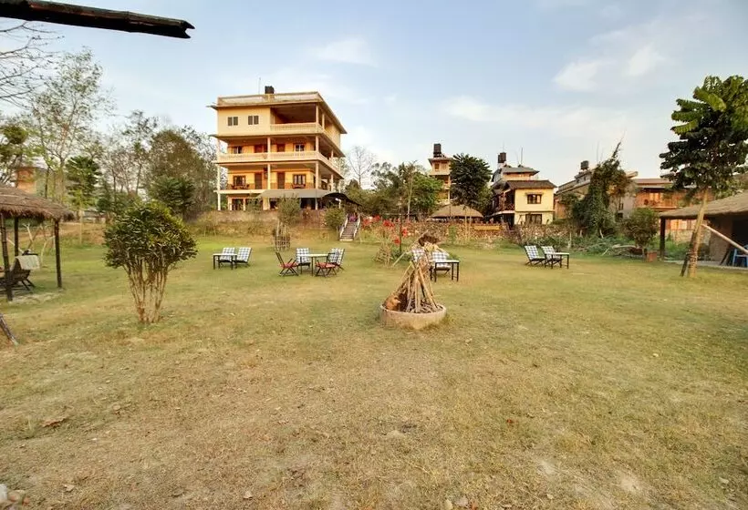 هتل Riverside With Swimming Pool