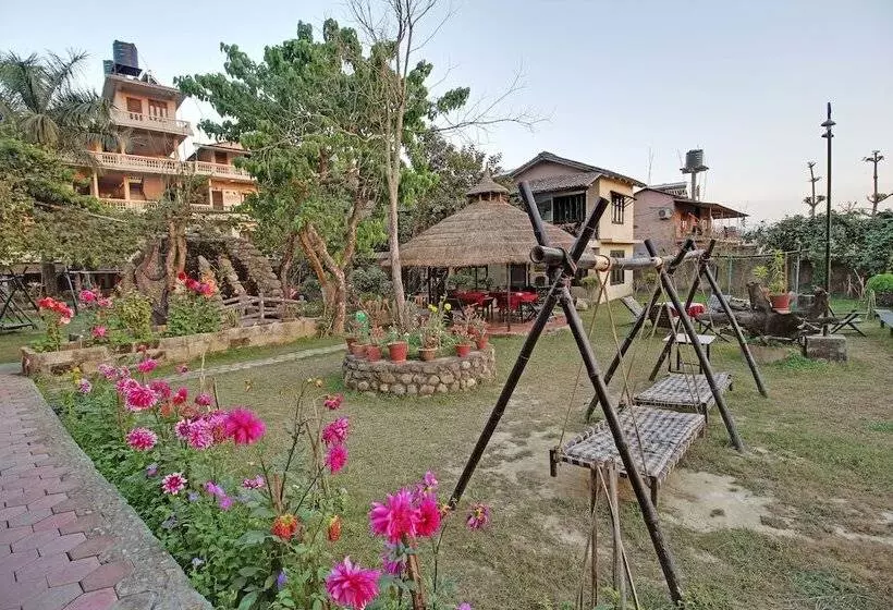 هتل Riverside With Swimming Pool