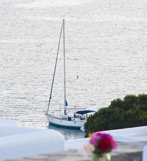 Hotel Voula Apartments & Rooms