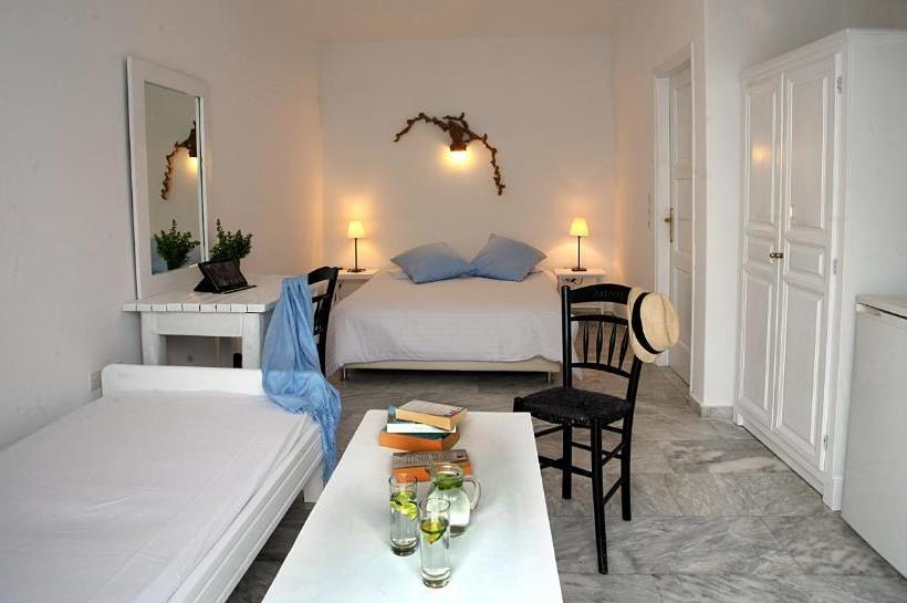 Hotel Voula Apartments & Rooms