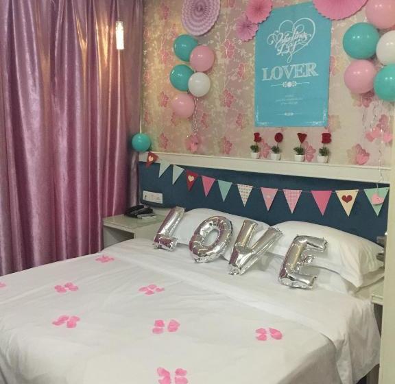 Отель Xinghe Xinfeng  Railway Station & Bus Station Branch