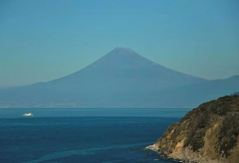 旅館 Sakahijiri Gyokushoen