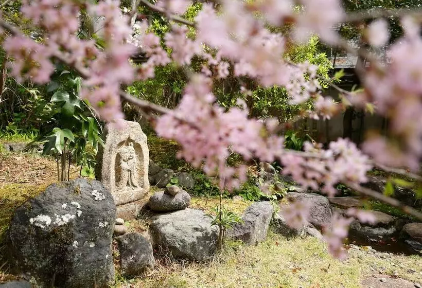 旅館 Sakahijiri Gyokushoen