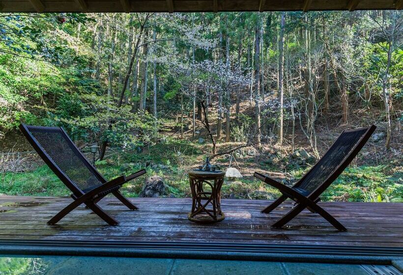 료칸 Sakahijiri Gyokushoen