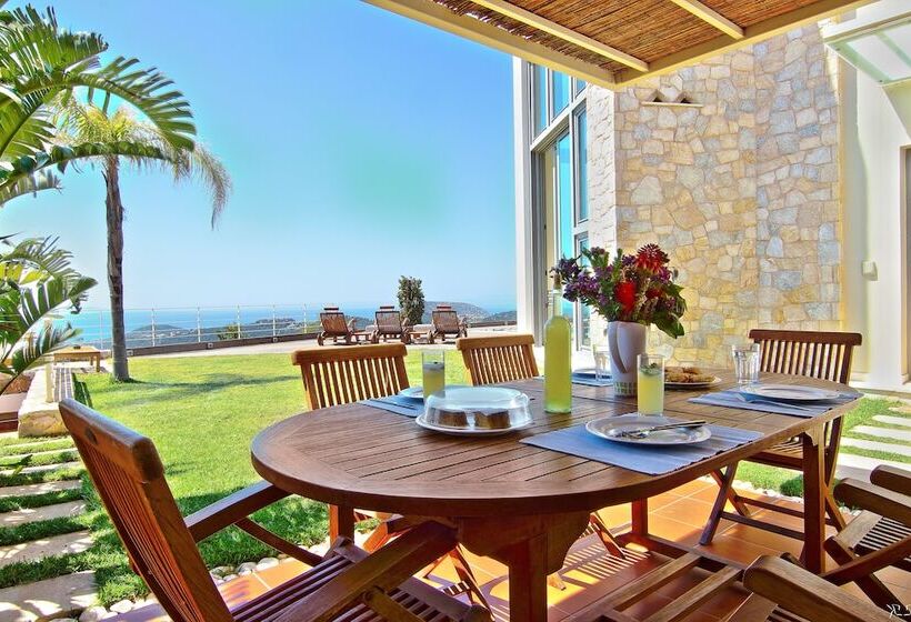 Villa Takeoff Saronida