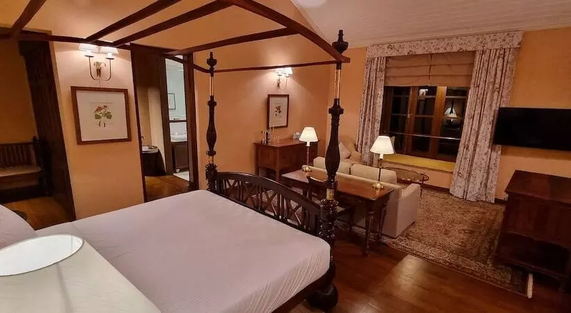 Lomakeskus Dendrobium House