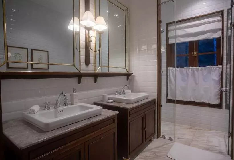 Lomakeskus Dendrobium House