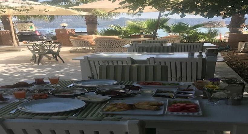 בית מלון כפרי Dut Selimiye