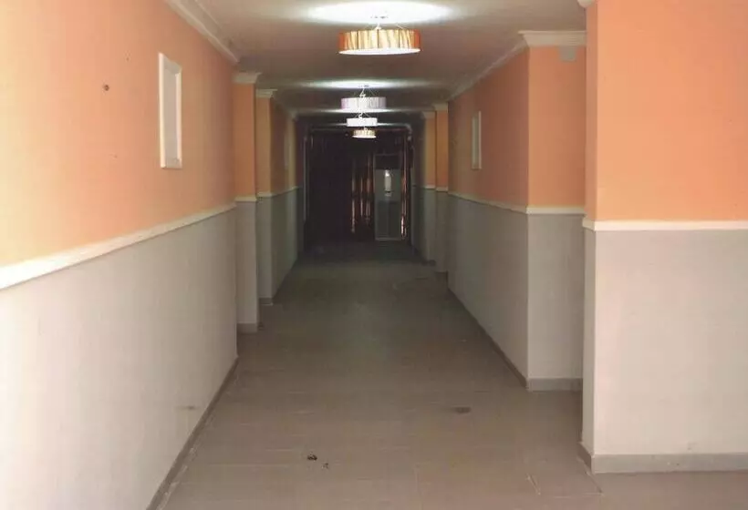 Naptin Executive Hotel And Suites
