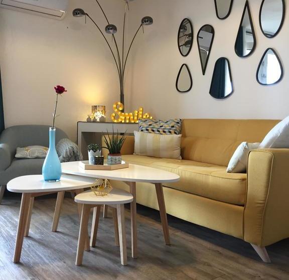 تختخواب و صبحانه 1 Chambre, 1 P'tit Dèj', 1 Sourire