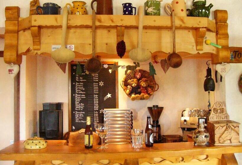 مبيت وإفطار Chalet Titlis