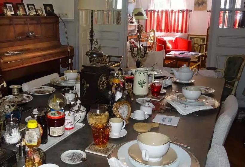 تختخواب و صبحانه Chambres Et Table D'hôtes La Belle Lensoise