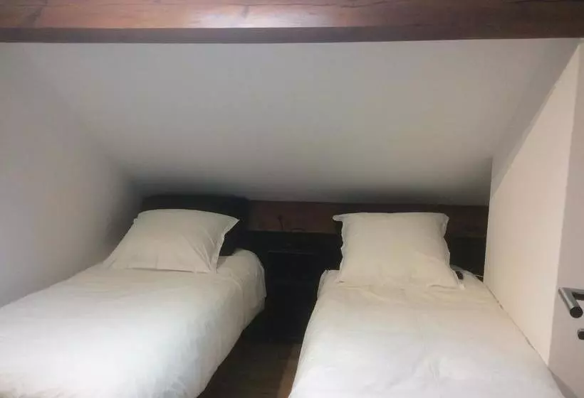 تختخواب و صبحانه Chambres Et Table D'hôtes La Belle Lensoise