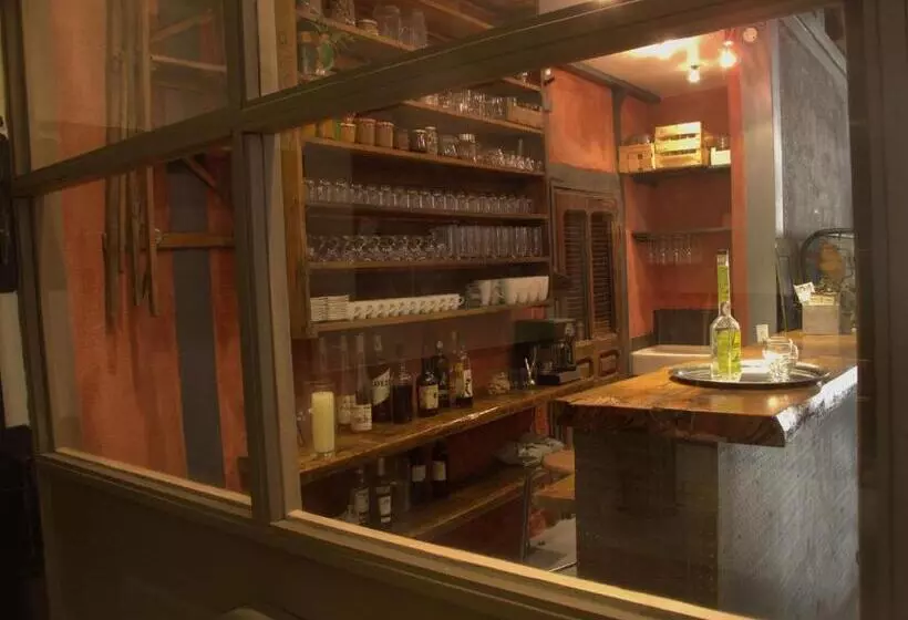 تختخواب و صبحانه Chambres D'hôtes L'epicurium