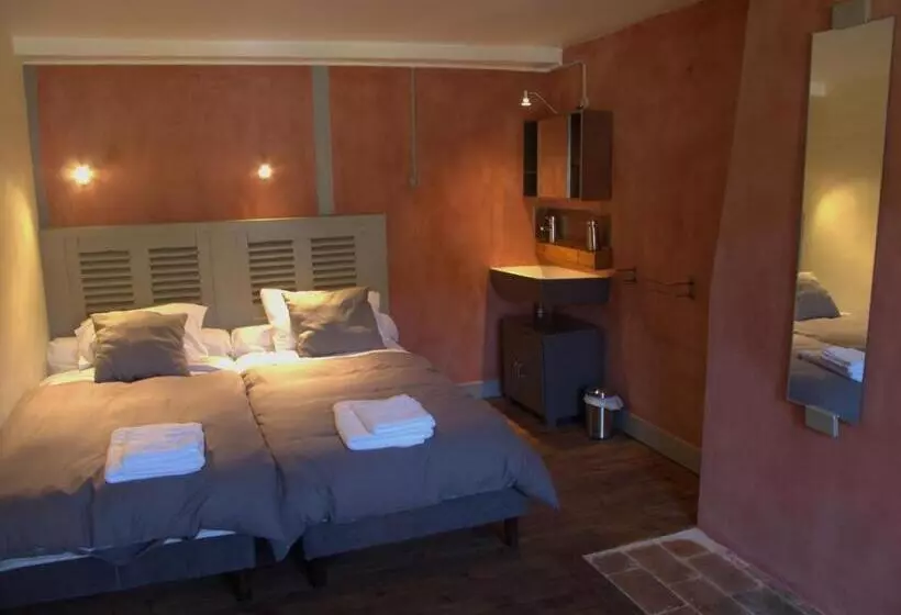تختخواب و صبحانه Chambres D'hôtes L'epicurium