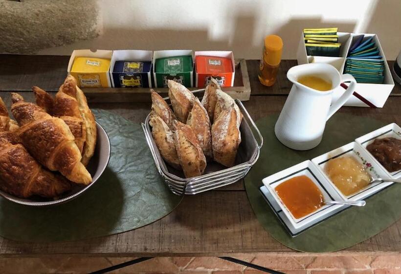 Bed and Breakfast Château De La Garnison