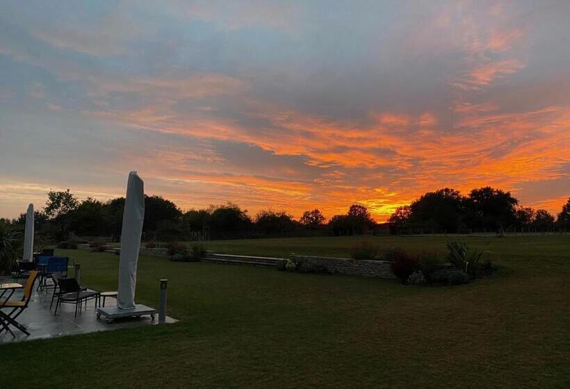 Bed and Breakfast Château De La Garnison