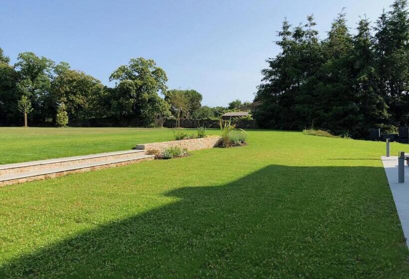 Bed and Breakfast Château De La Garnison