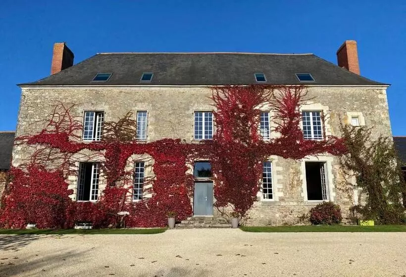 ベッドアンドブレックファースト Château De La Garnison