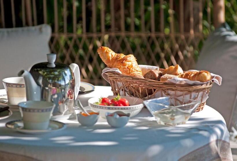 住宿加早餐  La Colline De Vence