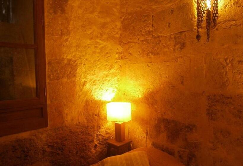 مبيت وإفطار La Tour Beauvoir