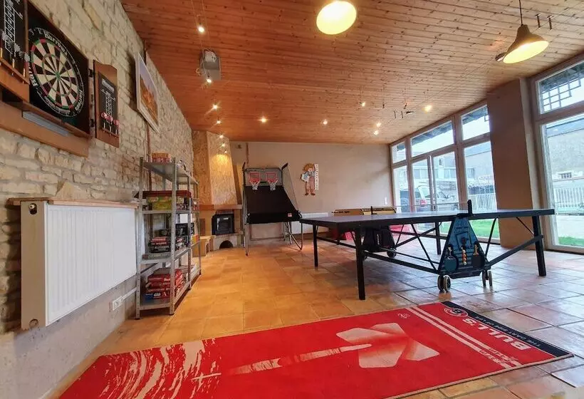 ベッドアンドブレックファースト La Villa Des Roses Gîte Chambres D Hôtes Piscine Chauffée