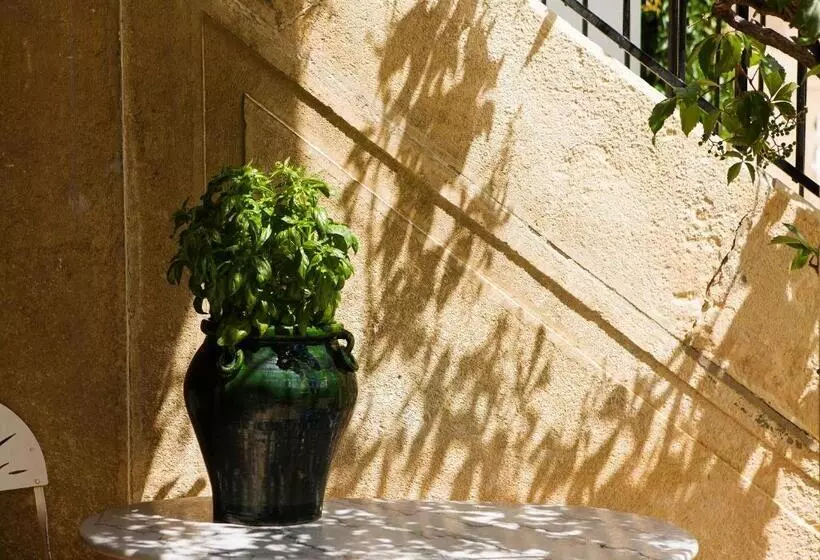 Aamiaismajoitus (B&B) Le Montellier