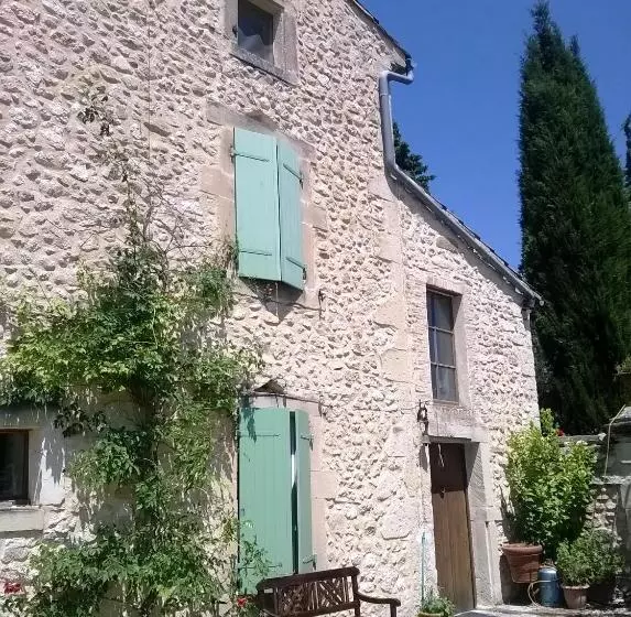 Aamiaismajoitus (B&B) Le Val Léron