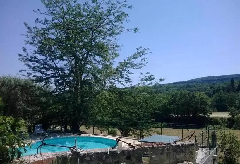 Aamiaismajoitus (B&B) Le Val Léron