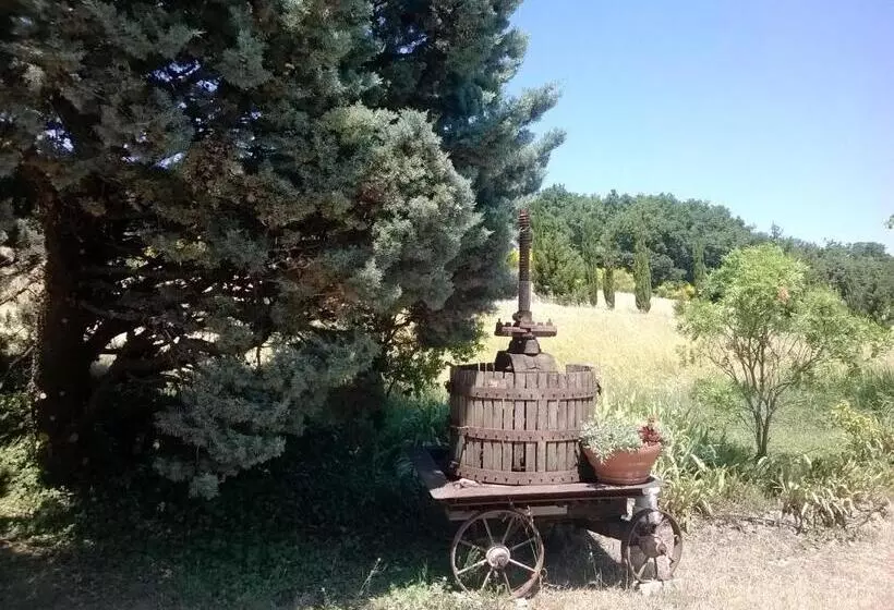 Aamiaismajoitus (B&B) Le Val Léron