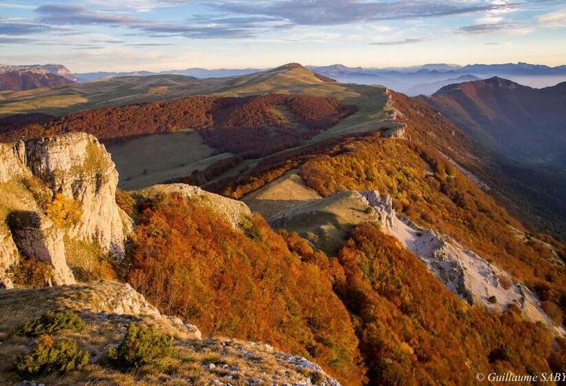 مبيت وإفطار L'estapade Des Tourelons