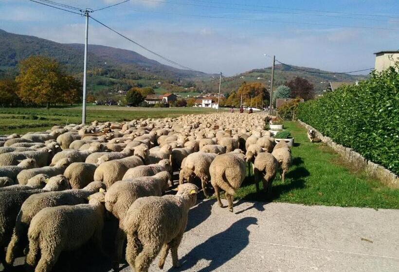مبيت وإفطار L'estapade Des Tourelons