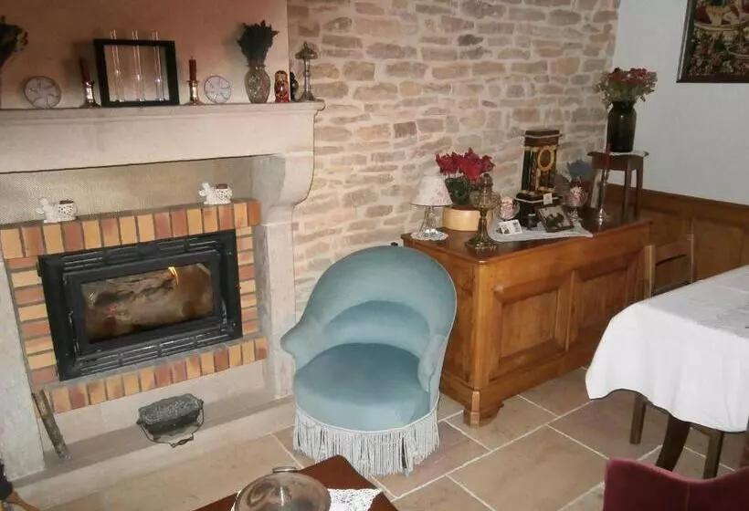 تختخواب و صبحانه Logis Saint Martin