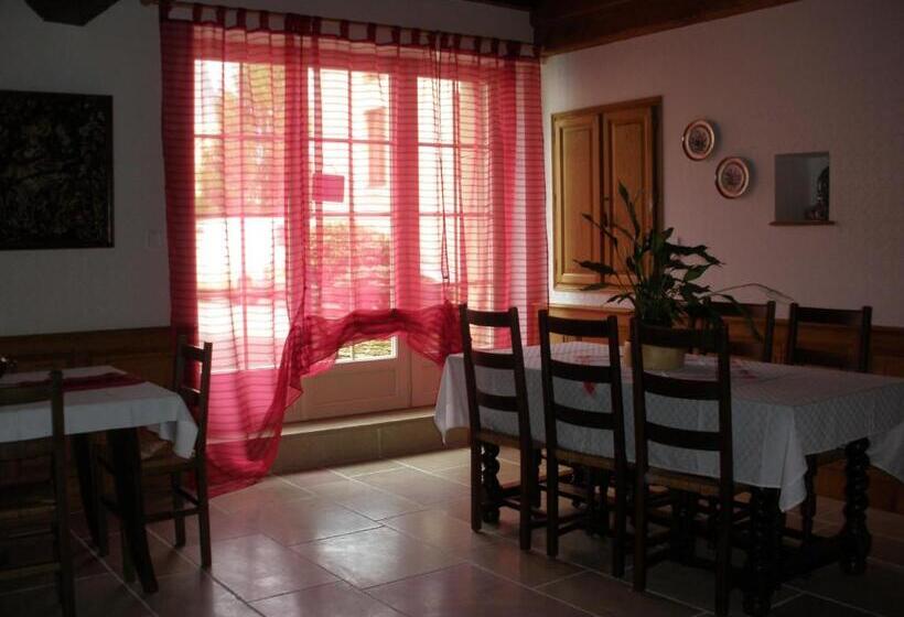 مبيت وإفطار Logis Saint Martin