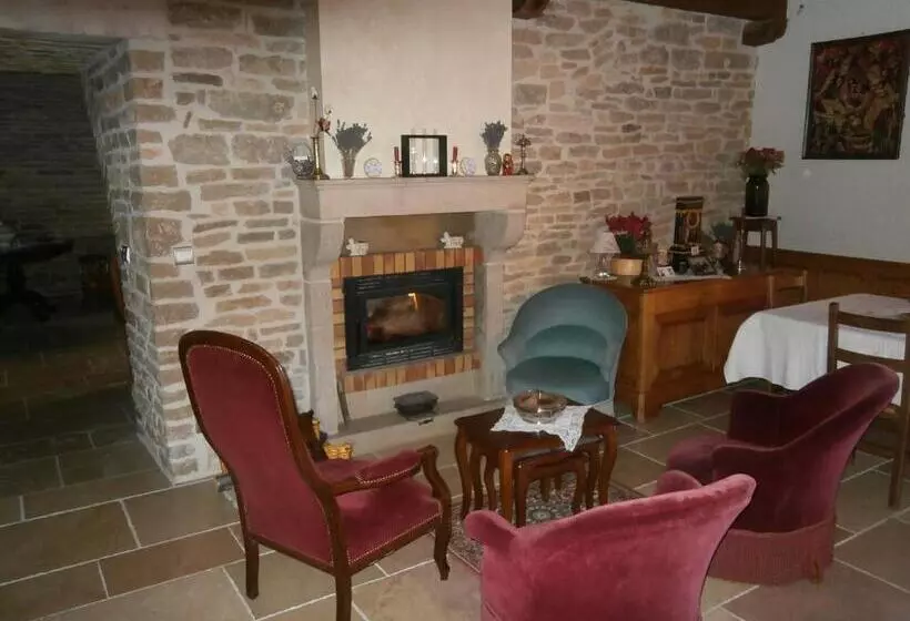 تختخواب و صبحانه Logis Saint Martin