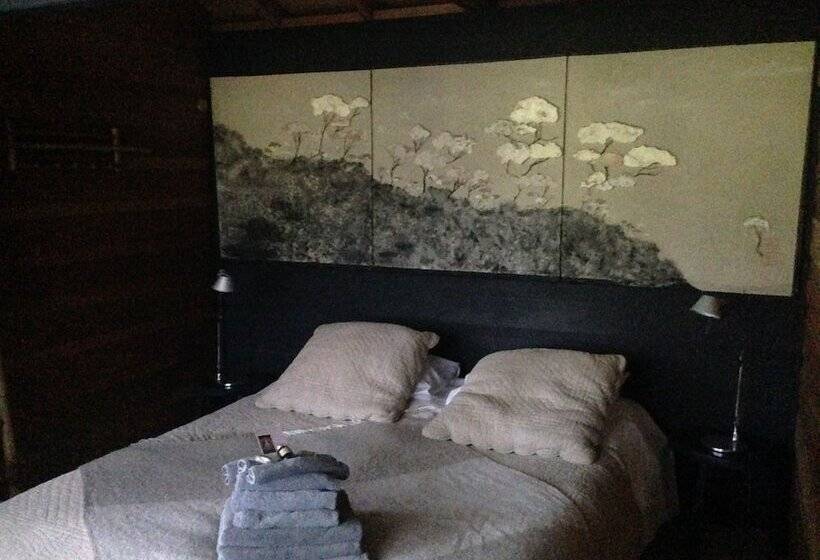 تختخواب و صبحانه Orion Tree Houses