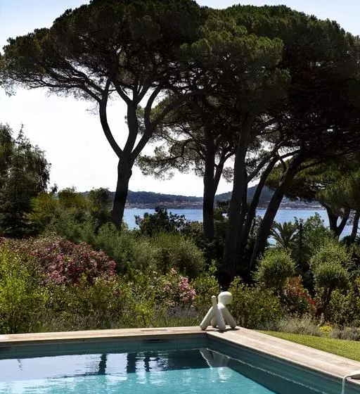 تختخواب و صبحانه Villa Californie
