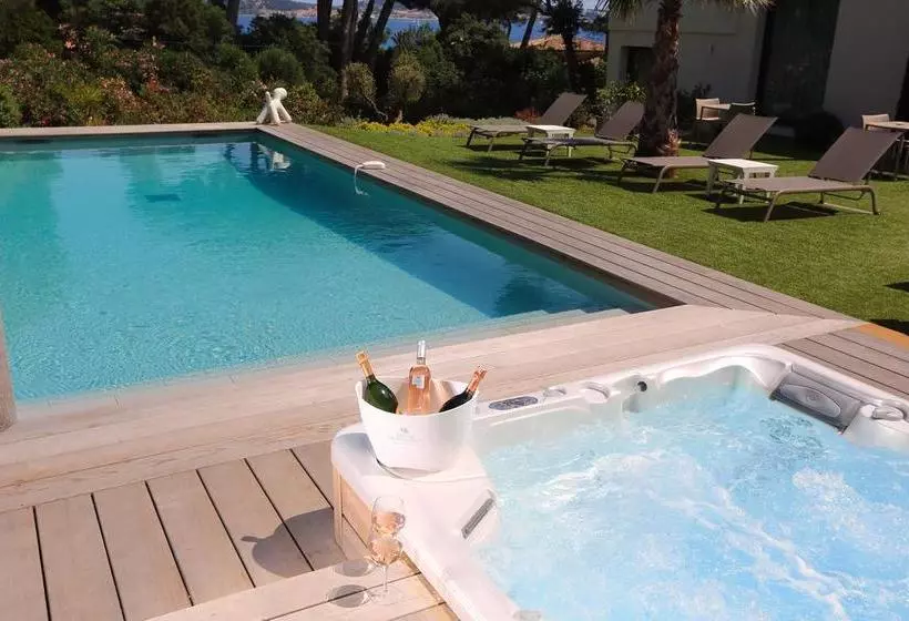 تختخواب و صبحانه Villa Californie