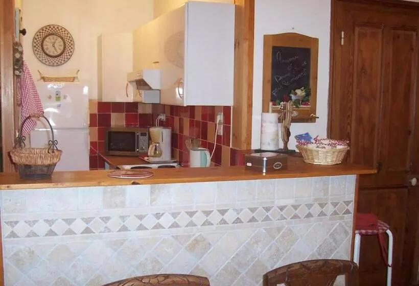 Aamiaismajoitus (B&B) Villa Les Palmiers