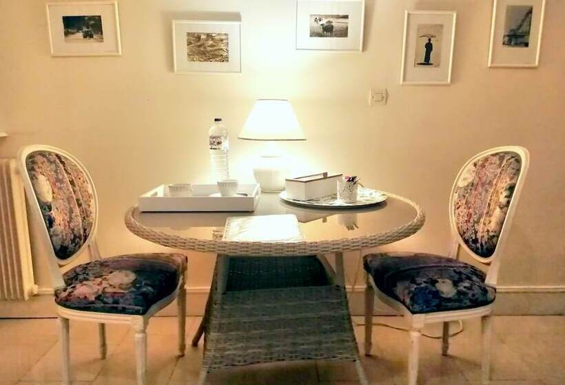 تختخواب و صبحانه Villa Sequoia Garden