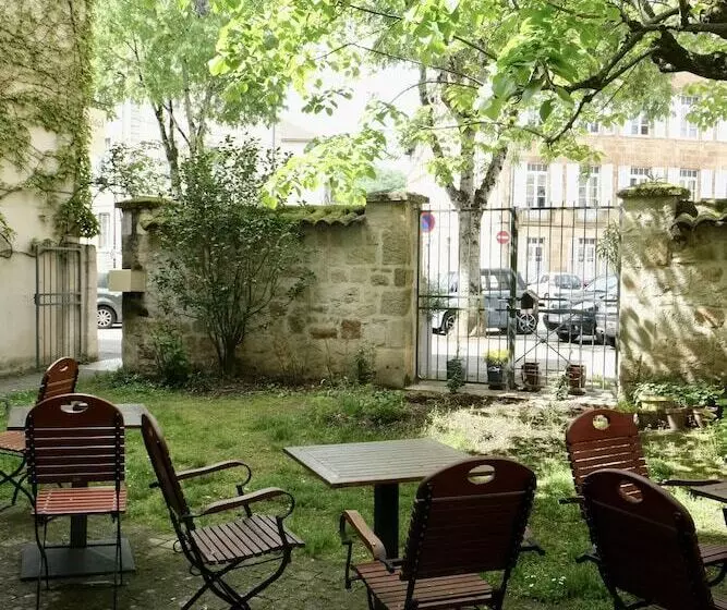 Hotel Le Quatorze