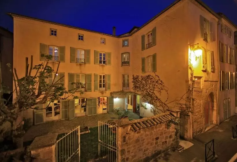 Hotel Le Quatorze