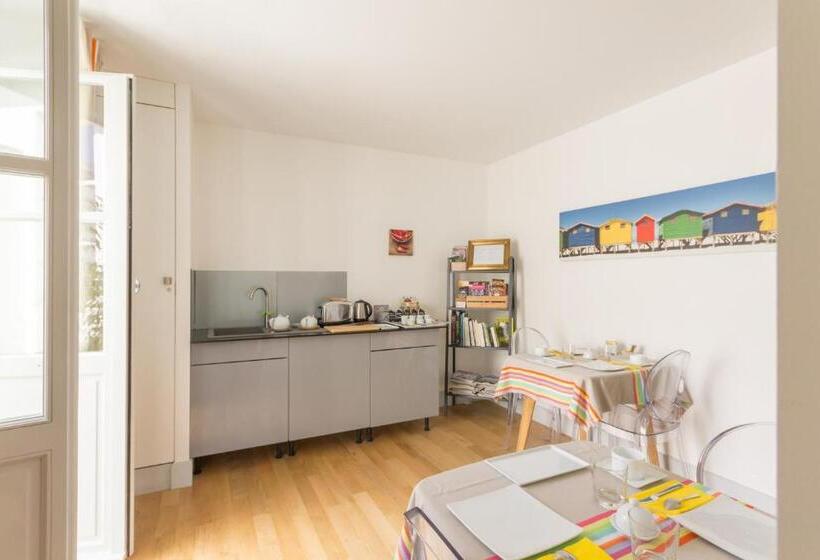 مبيت وإفطار Les Versaillaises