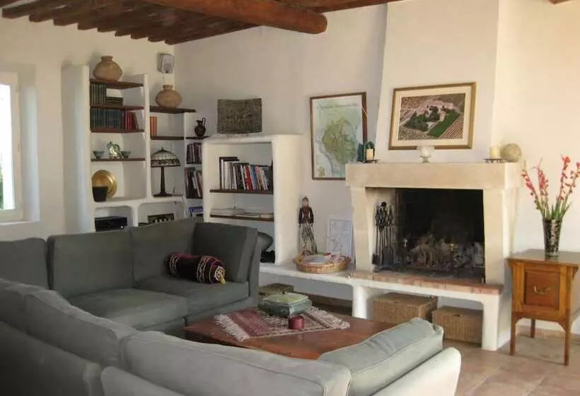 ベッドアンドブレックファースト Auberge Du Vin