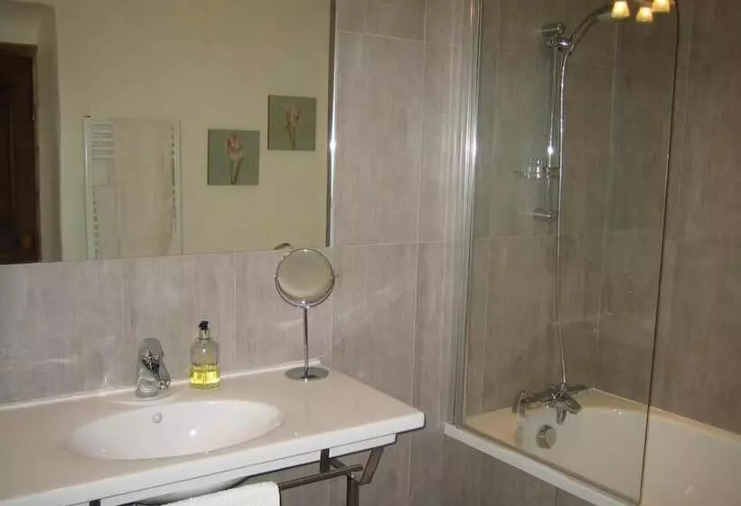 ベッドアンドブレックファースト Auberge Du Vin