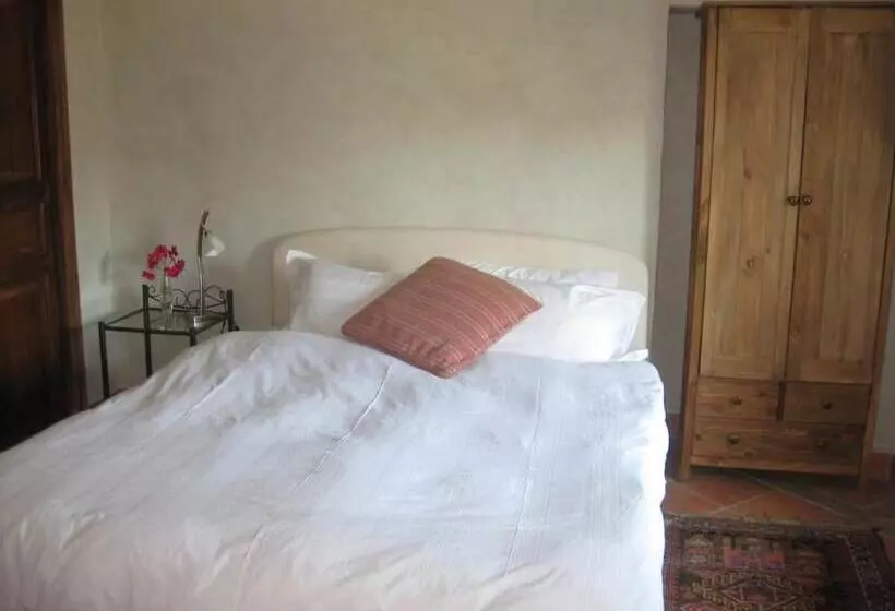 ベッドアンドブレックファースト Auberge Du Vin