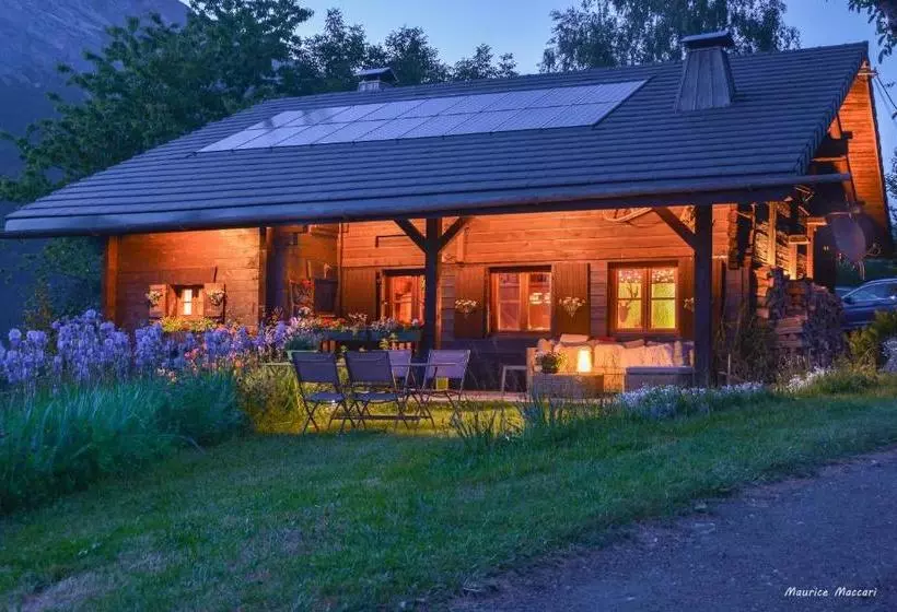 تختخواب و صبحانه Chalet Des Burdines