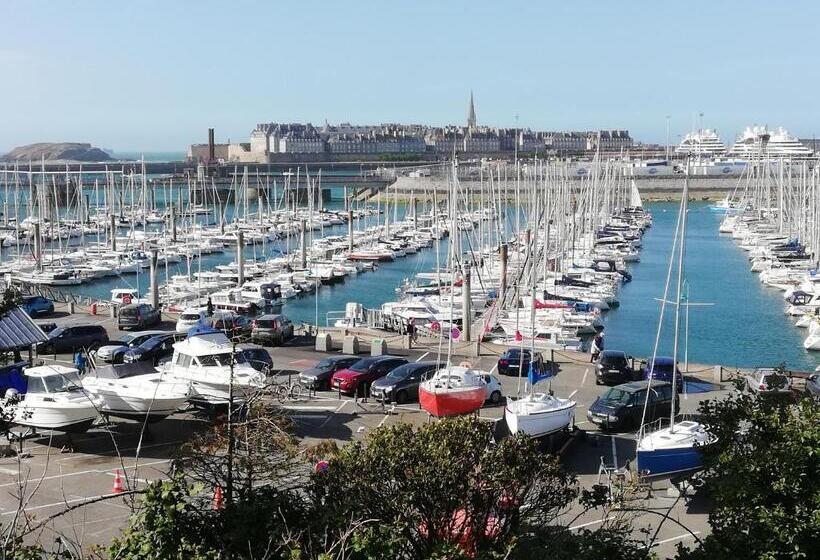 مبيت وإفطار Chambres D'hôtes Les Fleurettes En Baie Du Mont Saint Michel