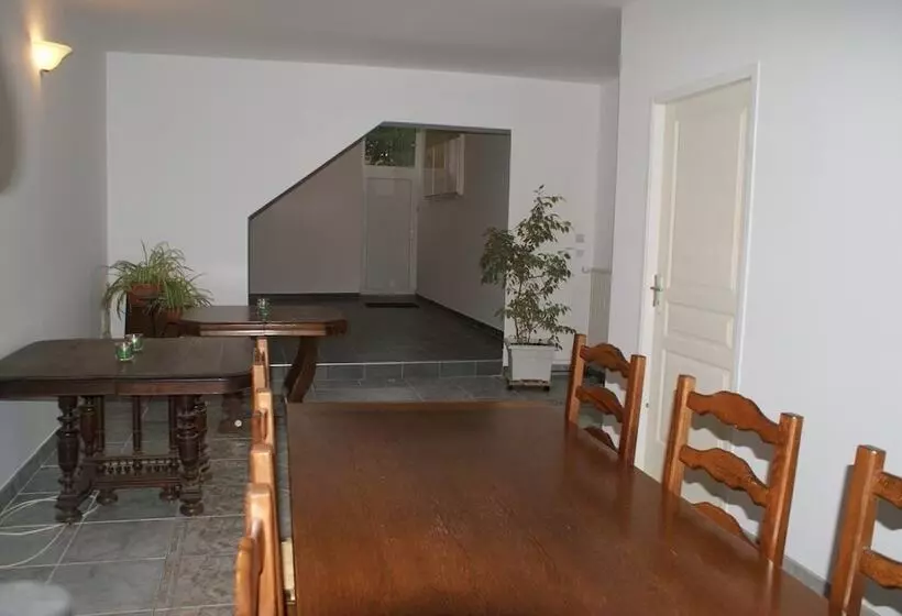 Aamiaismajoitus (B&B) Crezilles Hotes