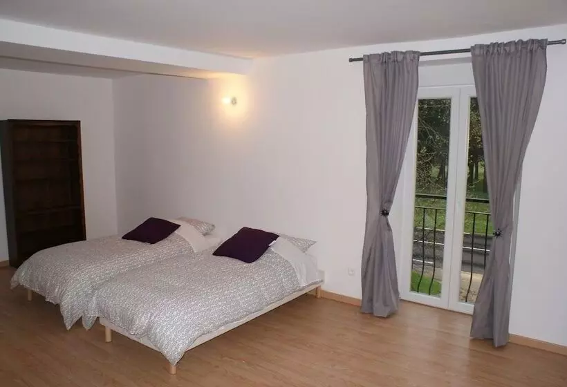 Aamiaismajoitus (B&B) Crezilles Hotes
